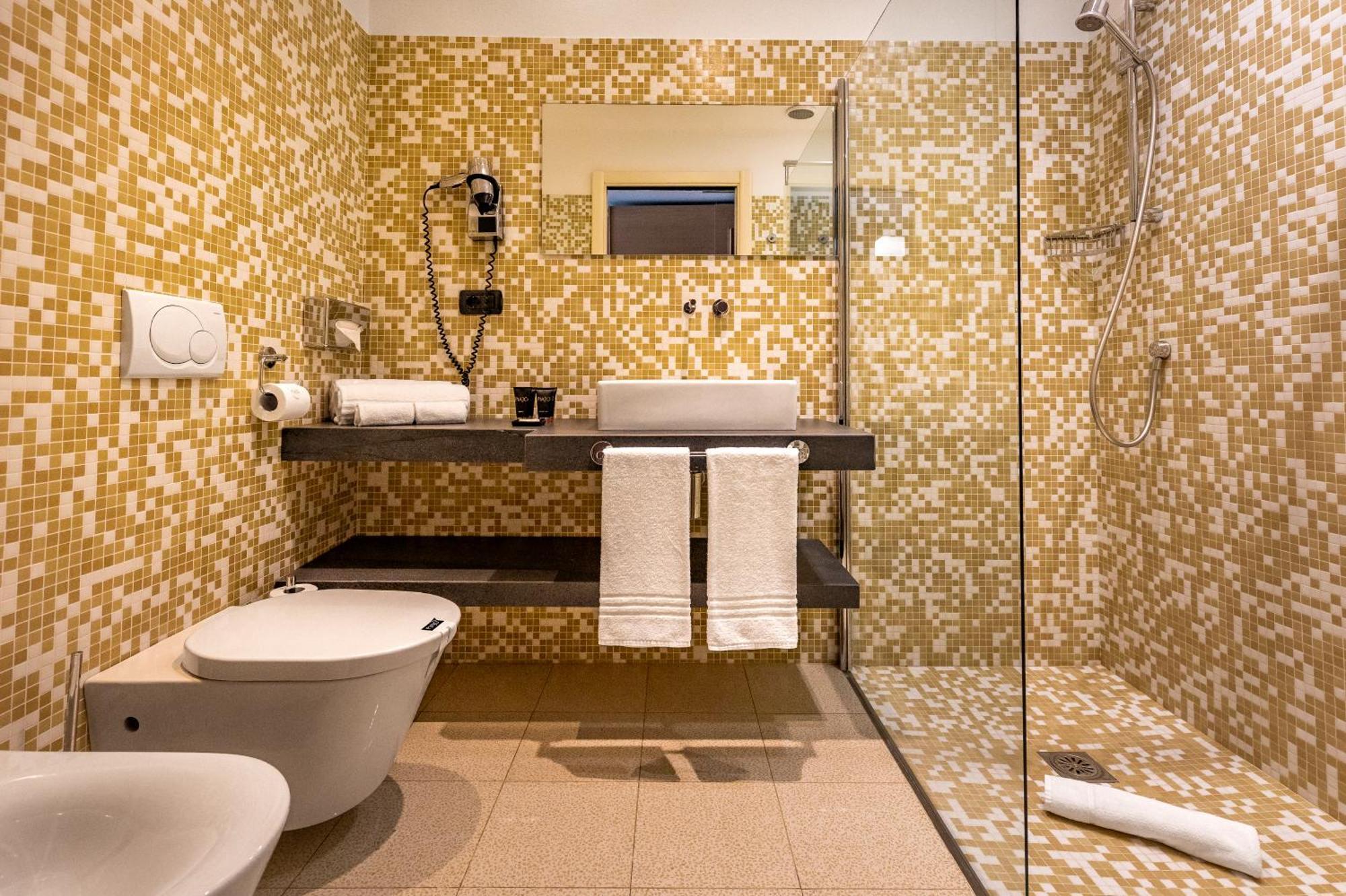 Hotel Phi Piajo Nembro