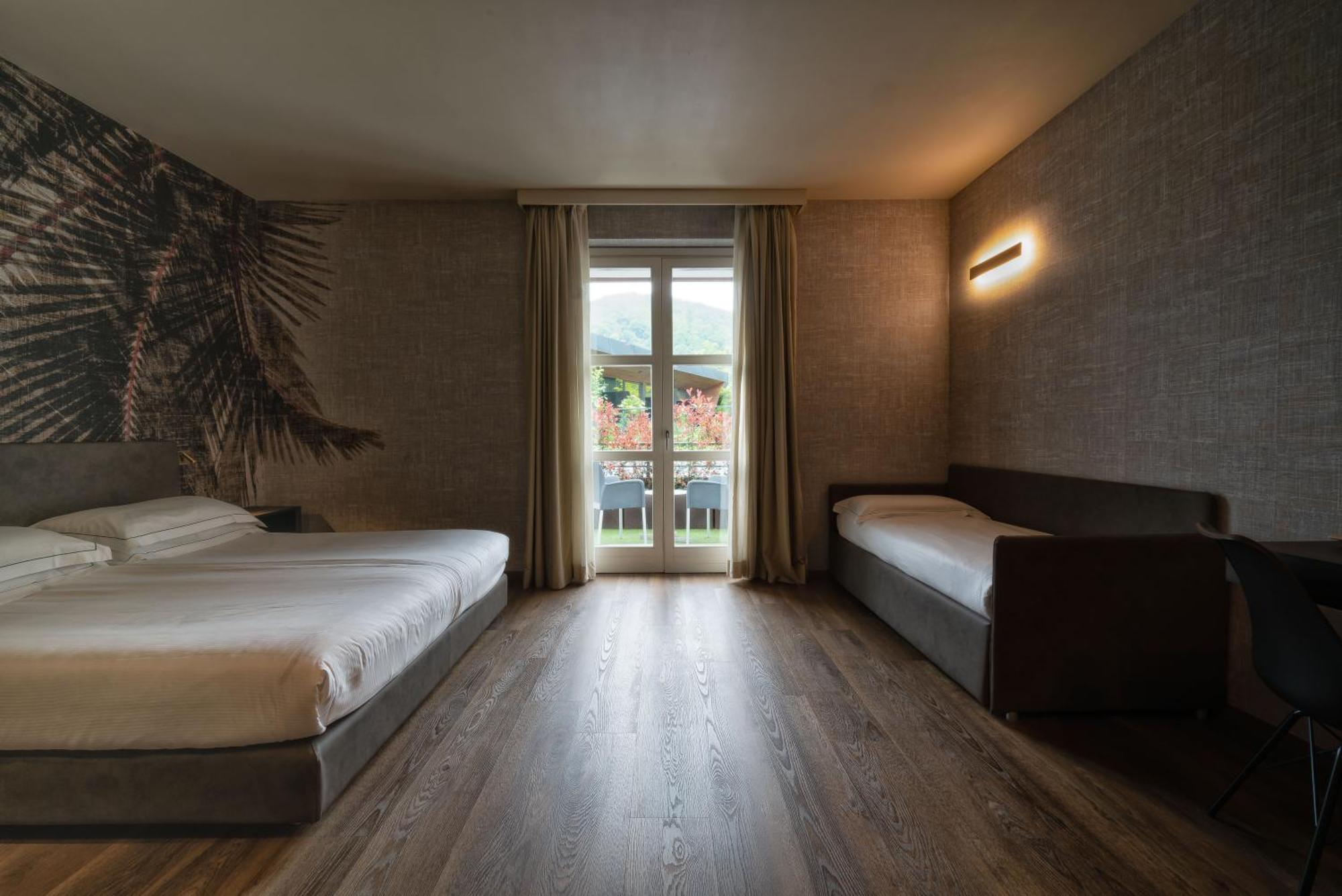 Hotel Phi Piajo 4*